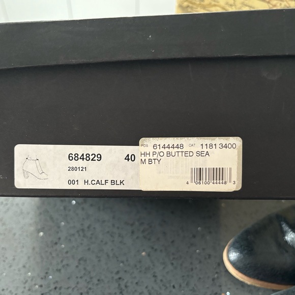 Marc by Marc Jacobs black leather ankle boots size 10 - Picture 2 of 4